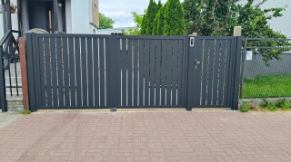 Brama dwuskrzydłowa - VERTICAL