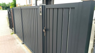 Brama dwuskrzydłowa - VERTICAL