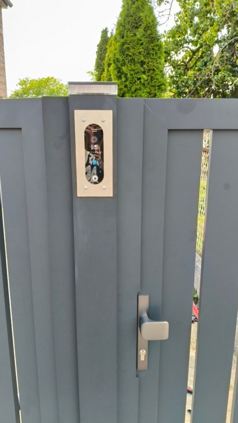 Brama dwuskrzydłowa - VERTICAL